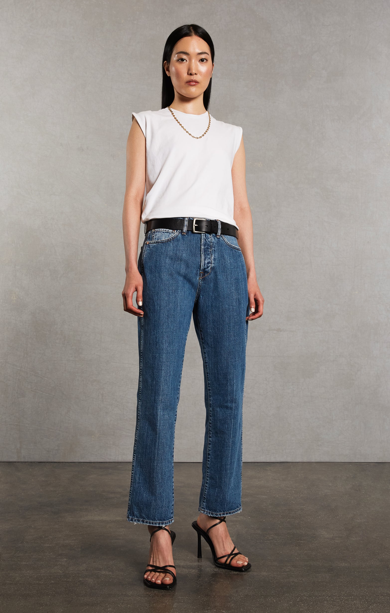 AUSTIN CROP SOLID BARREL – 3x1 NYC