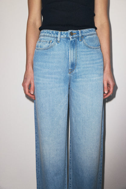 FLIP JEAN | HERA