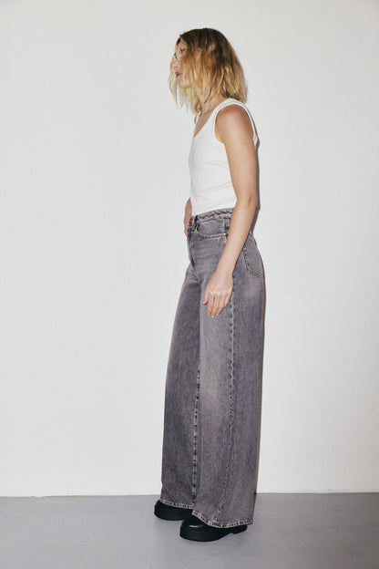 Flip Jean 3x1 NYC high-rise palazzo jeans in 10oz lightweight Italian denim, stone wash — photo 4