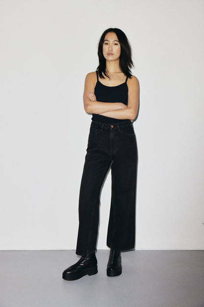 Aime 3x1 NYC high-rise cropped wide-leg jeans in regenerated rigid denim, vintage black — photo 2