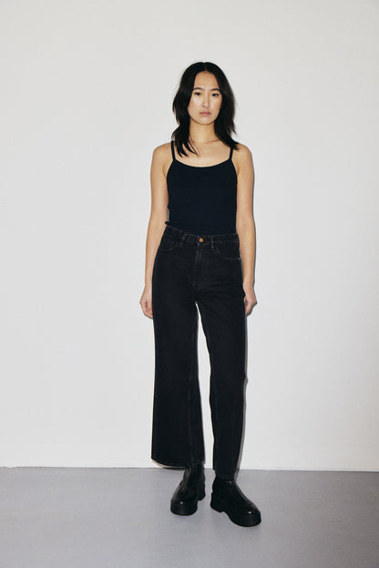 Aime 3x1 NYC high-rise cropped wide-leg jeans in regenerated rigid denim, vintage black — photo 3