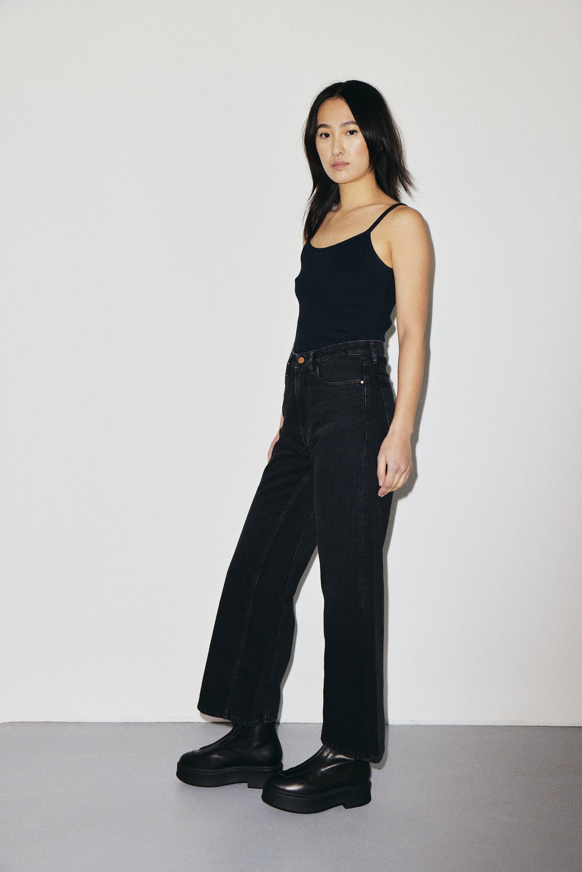 Aime 3x1 NYC high-rise cropped wide-leg jeans in regenerated rigid denim, vintage black — photo 5