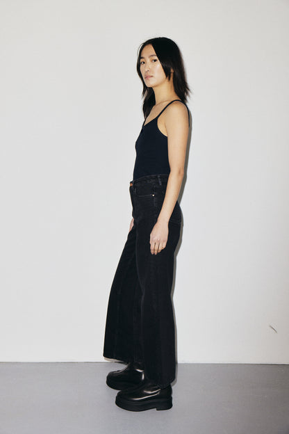 Aime 3x1 NYC high-rise cropped wide-leg jeans in regenerated rigid denim, vintage black — photo 6