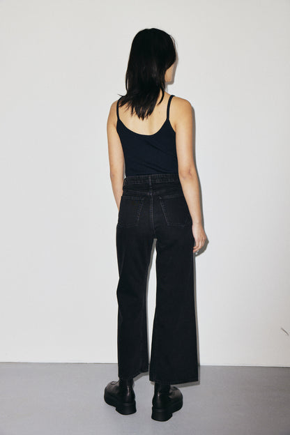Aime 3x1 NYC high-rise cropped wide-leg jeans in regenerated rigid denim, vintage black — photo 7