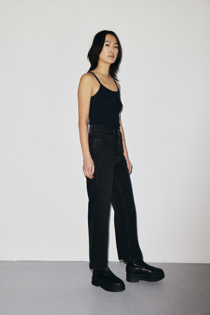 Aime 3x1 NYC high-rise cropped wide-leg jeans in regenerated rigid denim, vintage black — photo 10