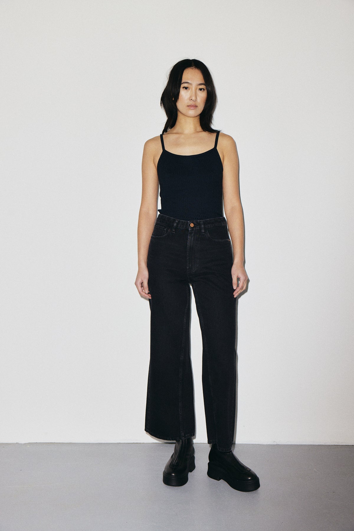 Aime 3x1 NYC high-rise cropped wide-leg jeans in regenerated rigid denim, vintage black — photo 12