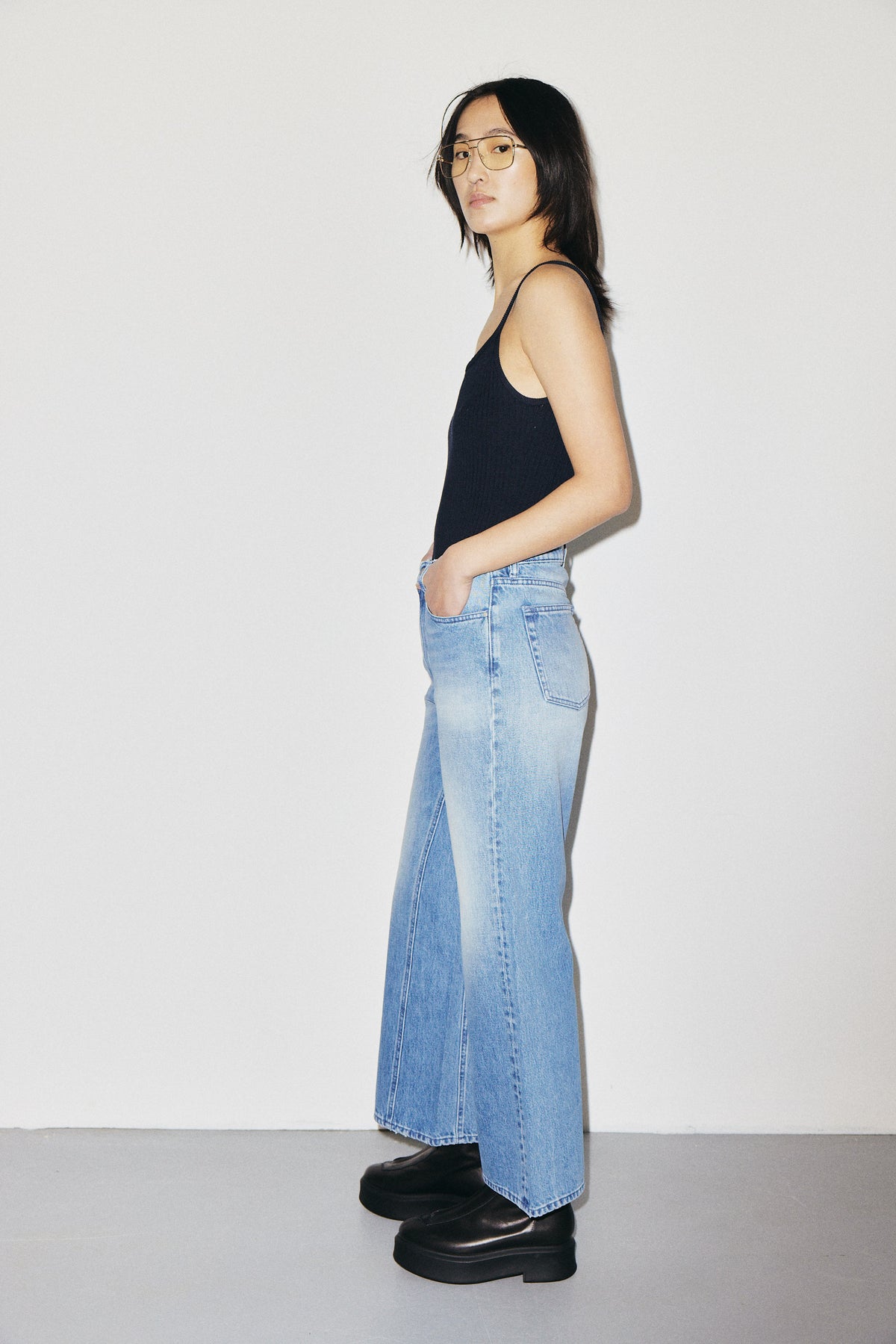 Aime 3x1 NYC high-rise cropped wide-leg jeans in Italian comfort denim, Venere wash — photo 3
