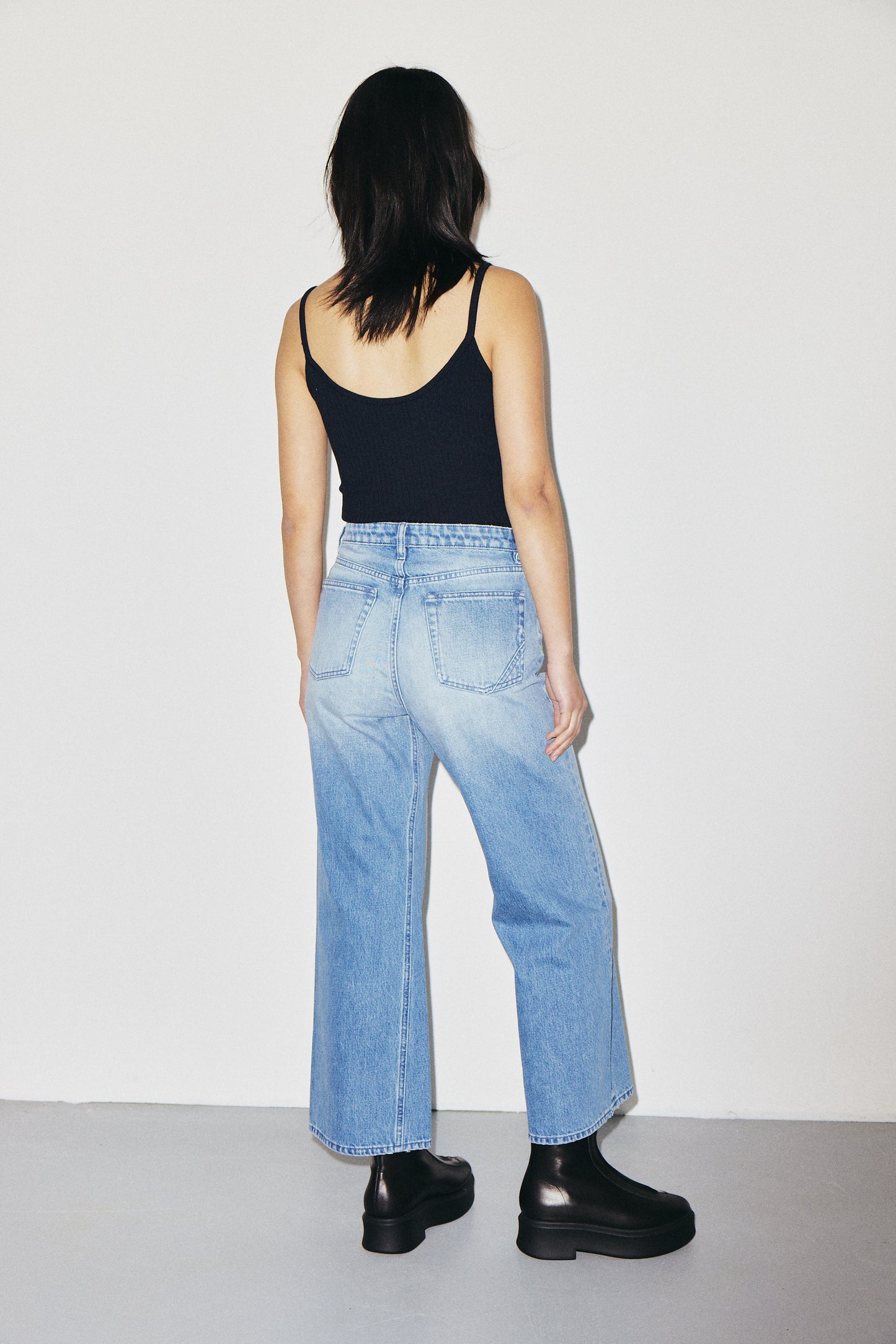 Aime 3x1 NYC high-rise cropped wide-leg jeans in Italian comfort denim, Venere wash — photo 6