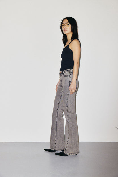 ALEXIA | WARM GREY