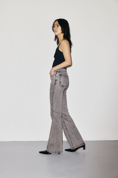 ALEXIA | WARM GREY