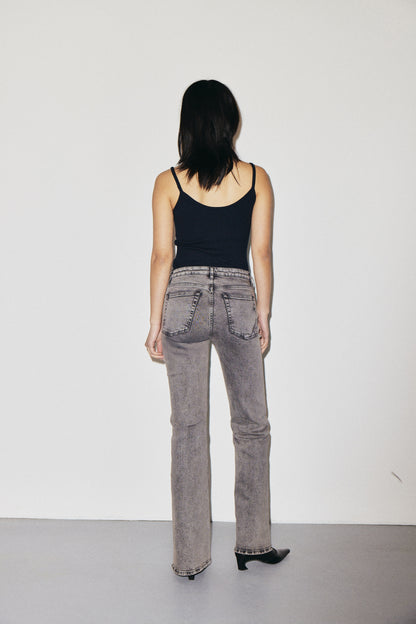 ALEXIA | WARM GREY