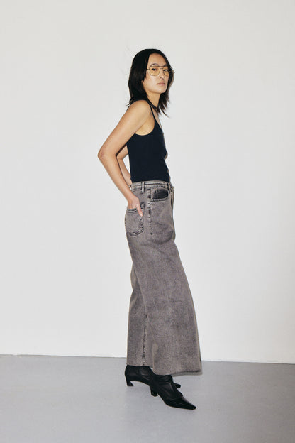 Hellen 3x1 NYC high-rise cropped jeans with raw hem, warm grey wash — photo 3