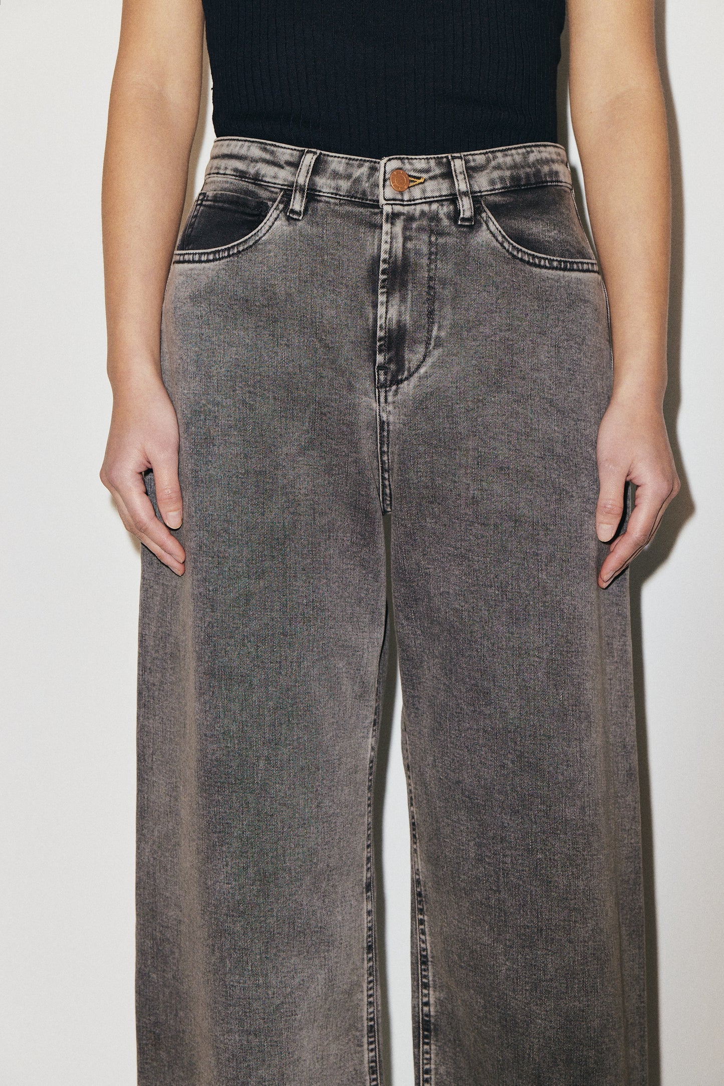 Hellen 3x1 NYC high-rise cropped jeans with raw hem, warm grey wash — photo 6