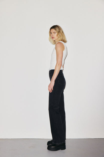 Kate 3x1 NYC high-rise straight-leg jeans, vintage black wash — photo 3