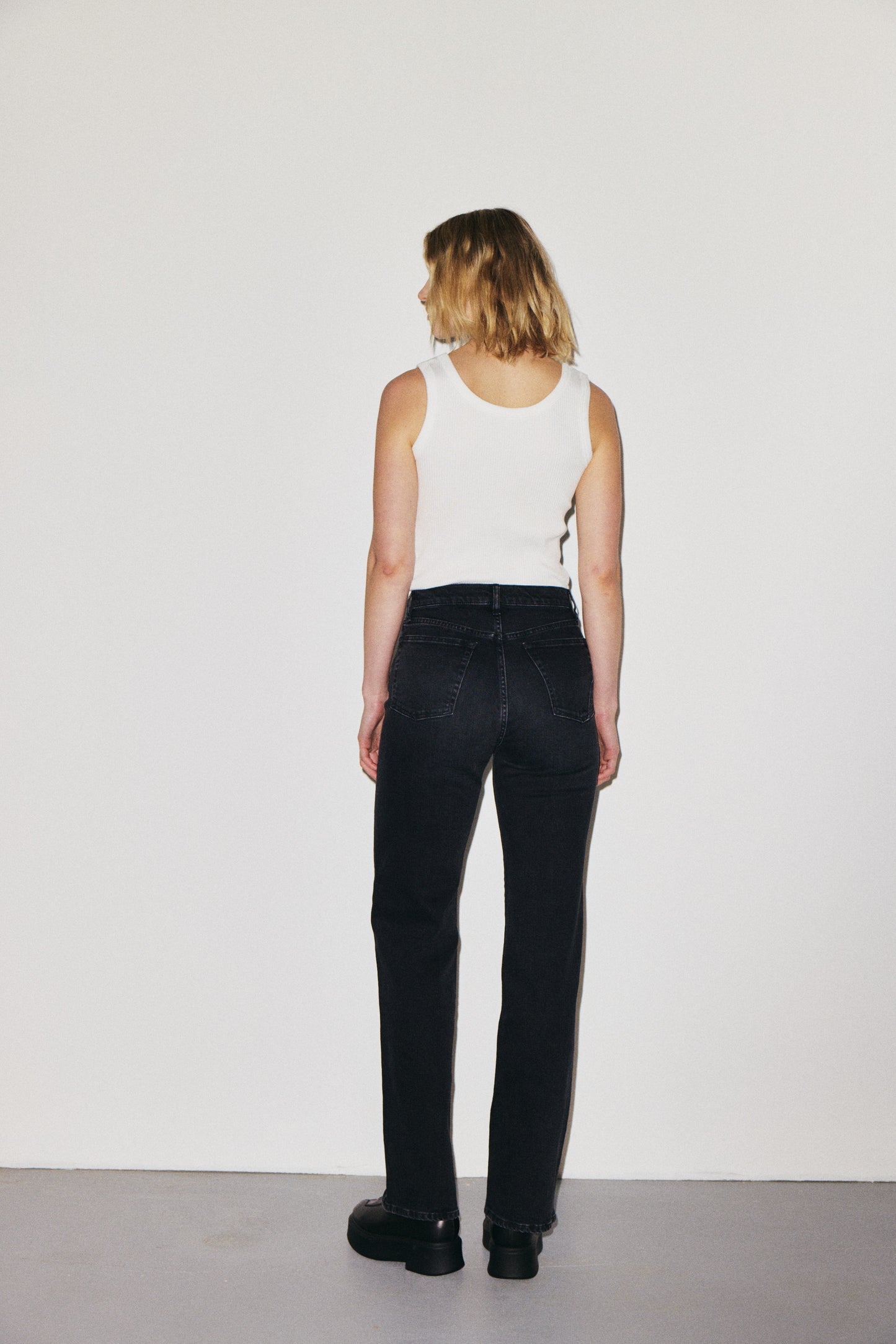 Kate 3x1 NYC high-rise straight-leg jeans, vintage black wash — photo 4