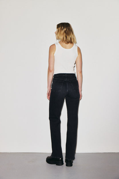 Kate 3x1 NYC high-rise straight-leg jeans, vintage black wash — photo 5