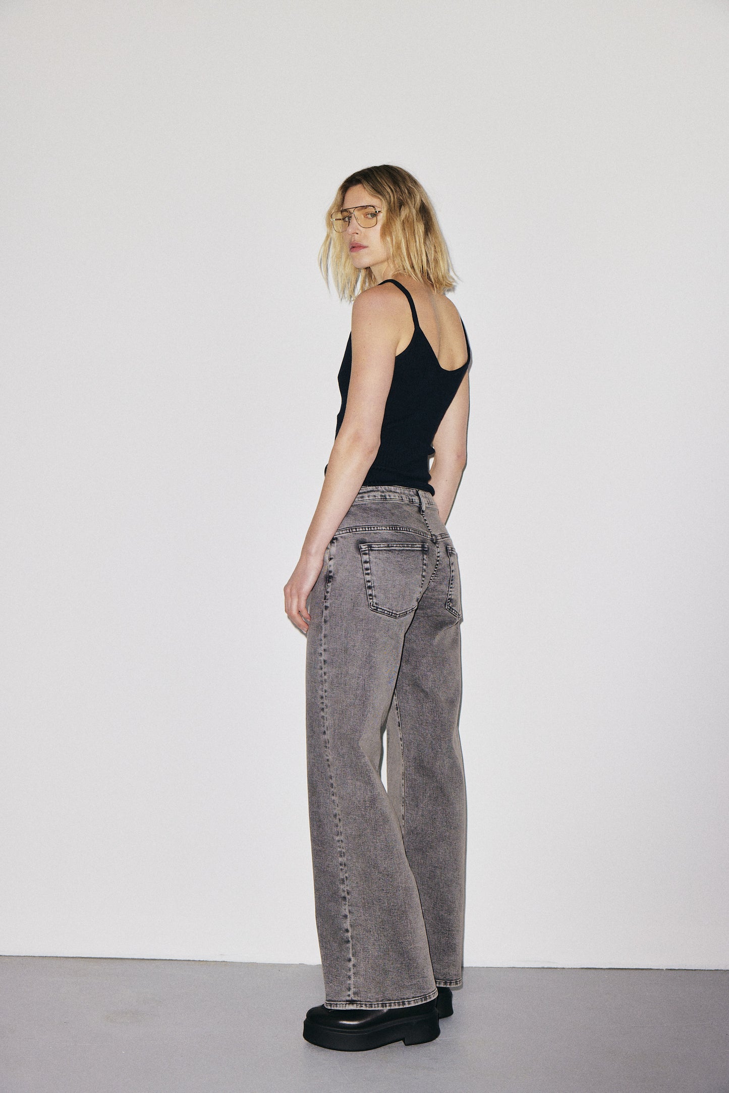 CHARLIE | WARM GREY