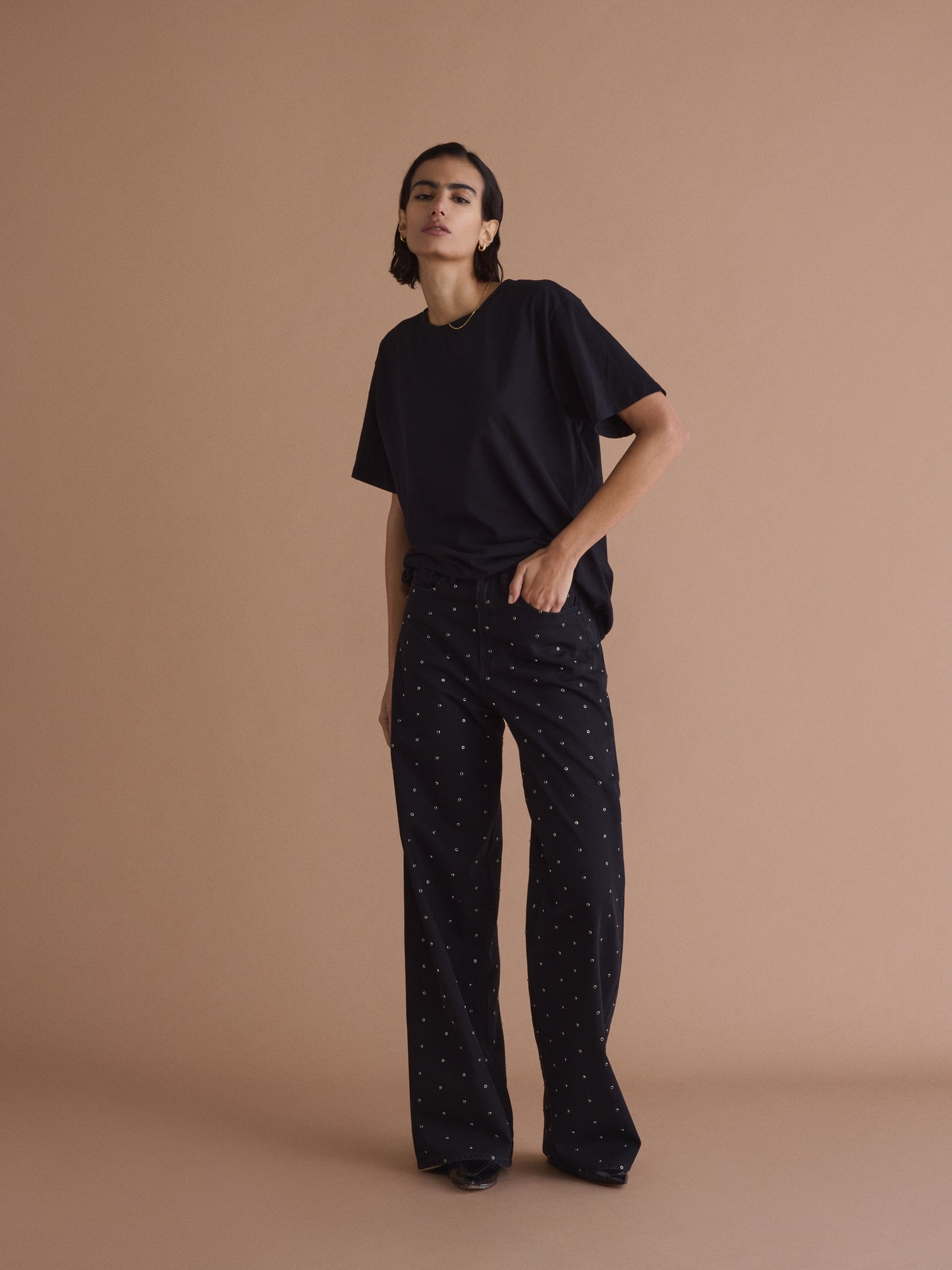 FLIP JEAN | SOLID BLACK STUDS