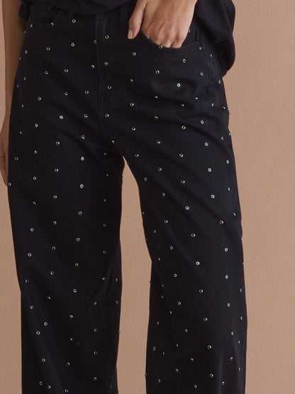 FLIP JEAN | SOLID BLACK STUDS