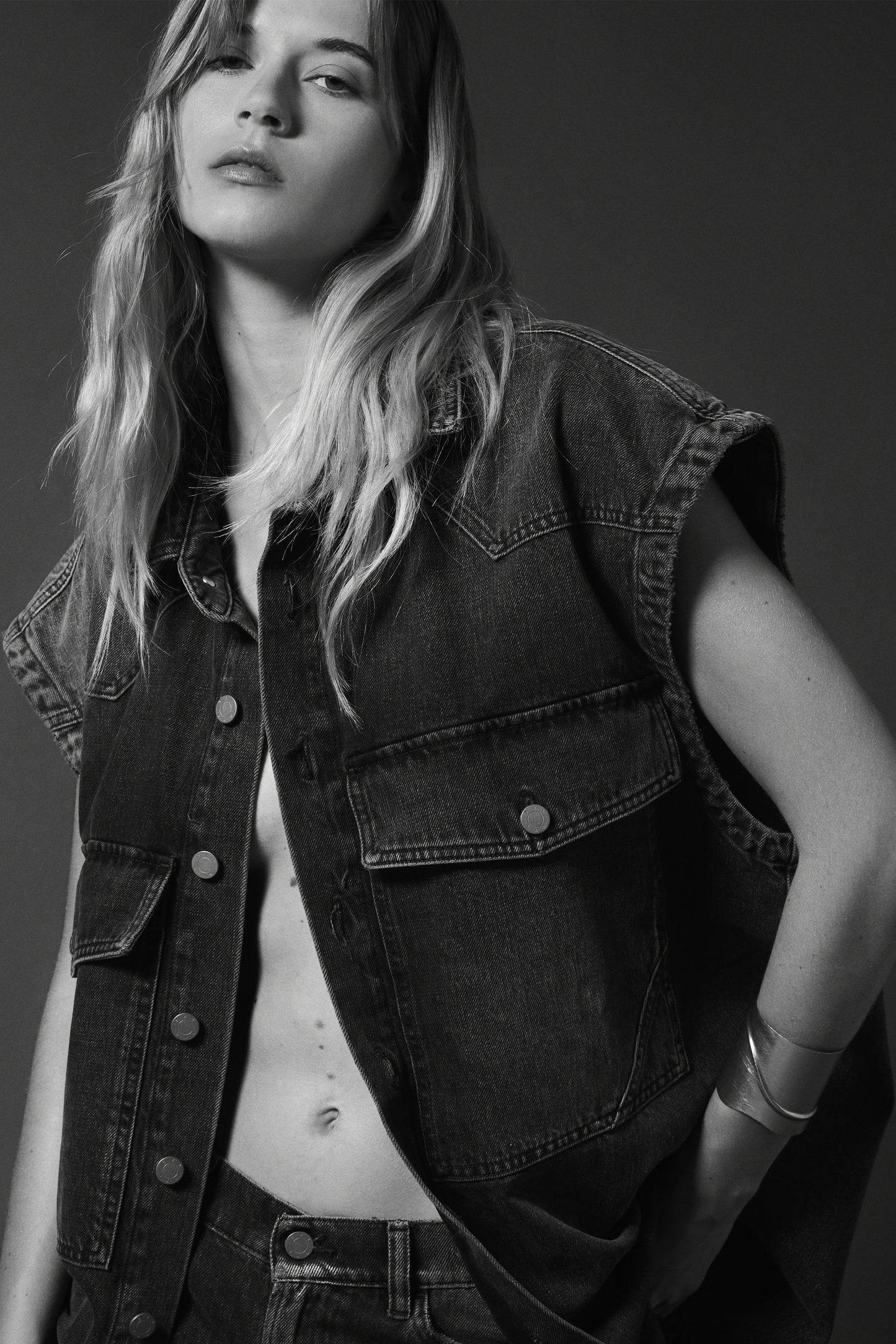 ESSENTIAL VEST | NORTHERN LIGHTS