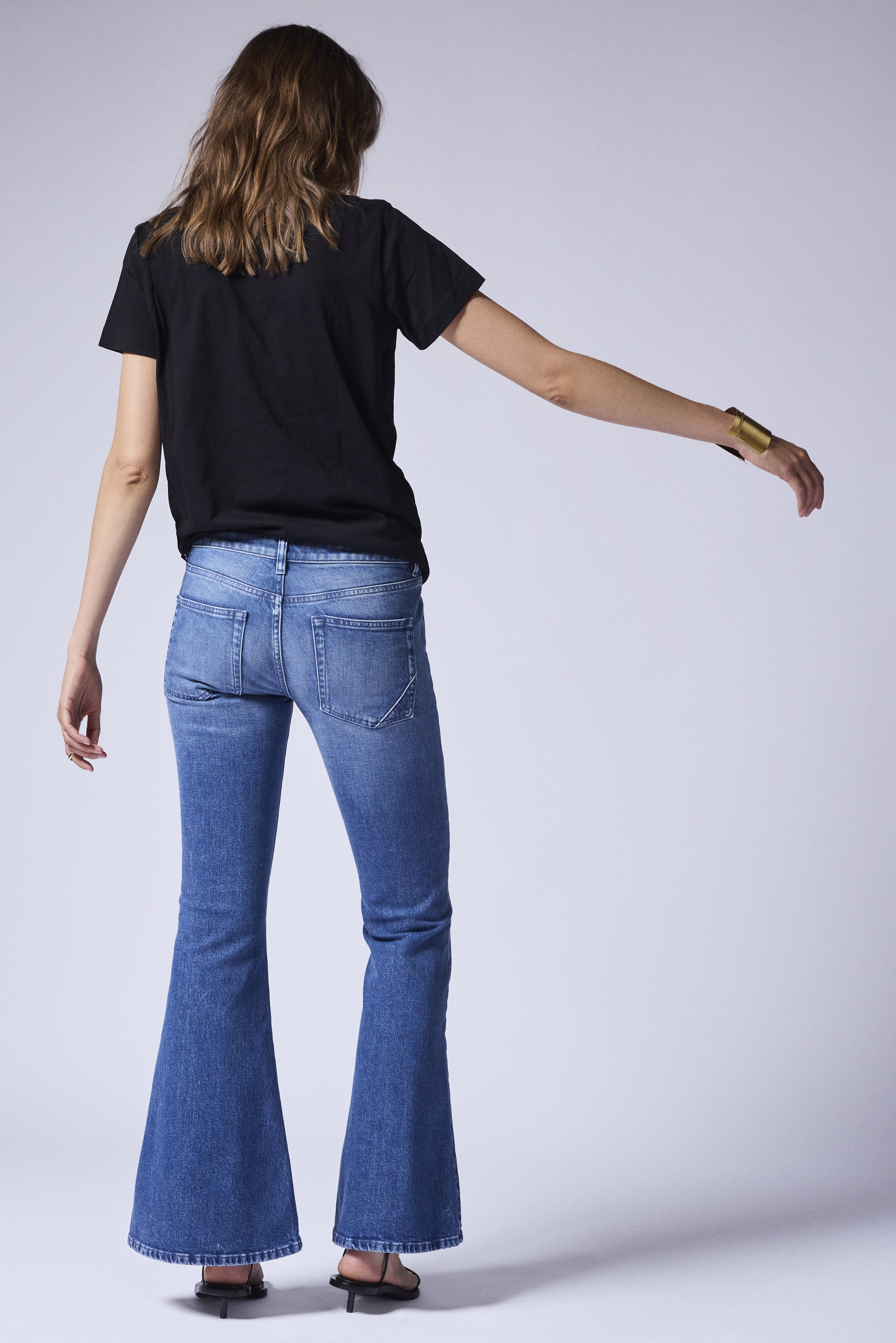 Flare Fit Woman – 3x1 NYC