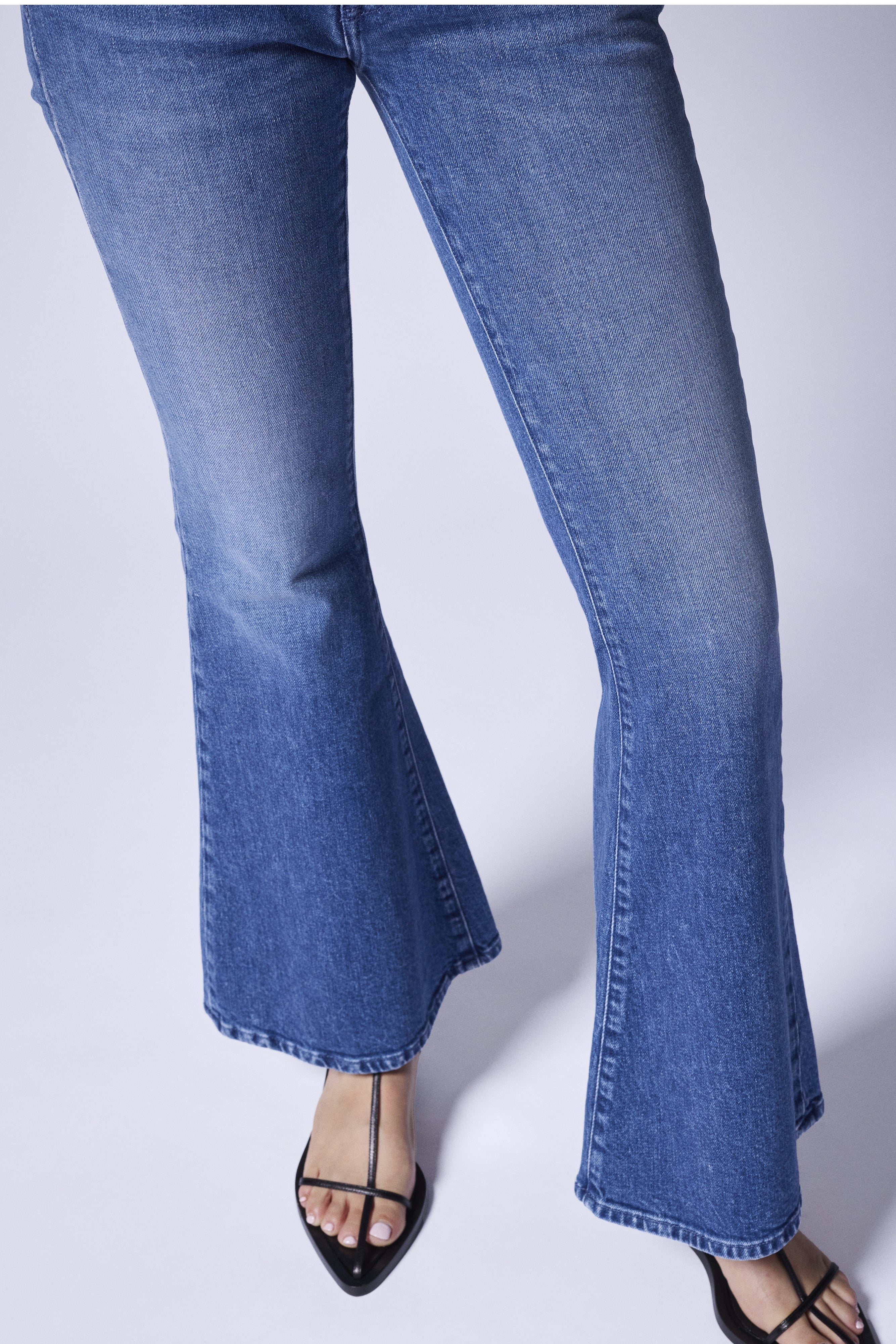 Flare Fit Woman – 3x1 NYC Flare Fit Woman – 3x1 NYC