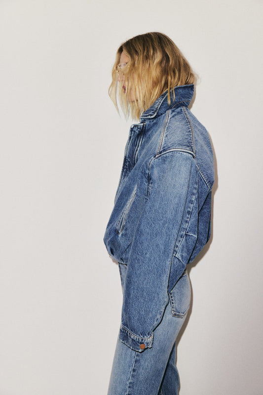 AMELIA FOLDED | WIND